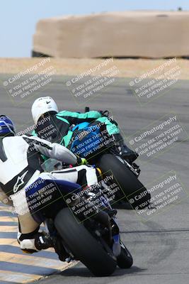 media/Mar-13-2022-SoCal Trackdays (Sun) [[112cf61d7e]]/Turn 10 Backside (105pm)/